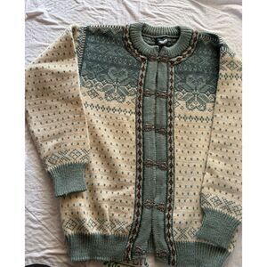 Gorgeous Dale of Norway Seafoam Green Sweater, Size 42